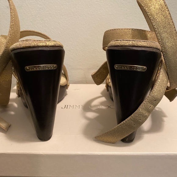 Jimmy Choo Gold Metallic Suede Wood Heel Studs Double Ankle Strap Sandal 38 - Picture 3 of 5